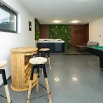 Resort Lavalliere & *
