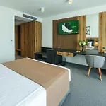 Lavalliere & Resort Sarnitsa