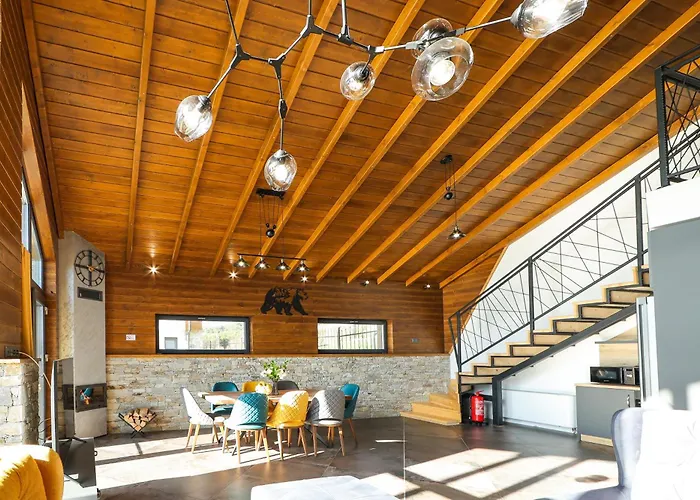 Lavalliere & Semesteranläggning (resort)