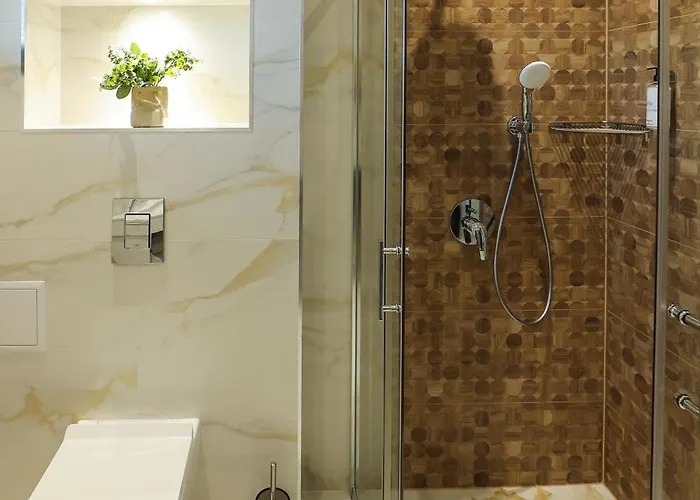 Semesteranläggning (resort) Lavalliere & Sŭrnitsa