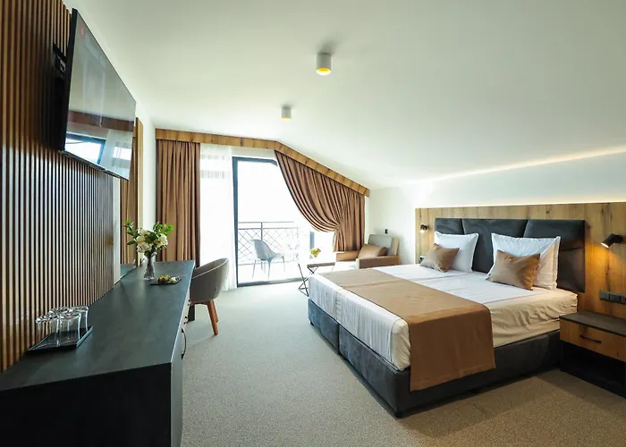 Lavalliere & * Sŭrnitsa