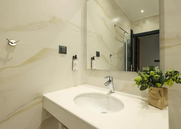 Lavalliere & Semesteranläggning (resort)